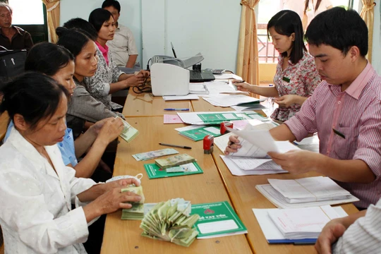 Nguồn vốn gia tăng sẽ được NHCSXH ưu tiên cho vay hộ nghèo, cận nghèo, mới thoát nghèo. Ảnh: Nguồn Internet