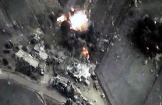 Mưa bom - tên lửa Nga khiến khủng bố IS hoảng loạn