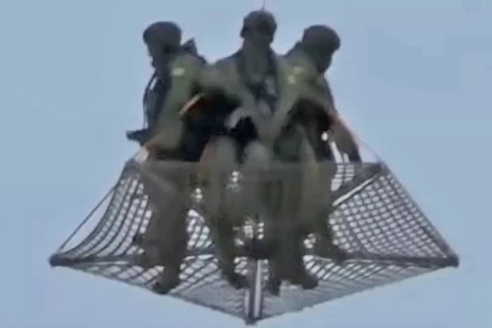 Các quân nhân đặc nhiệm Nga cơ động chiến đấu trong khu vực điện Kremlin. Ảnh: The Drive.