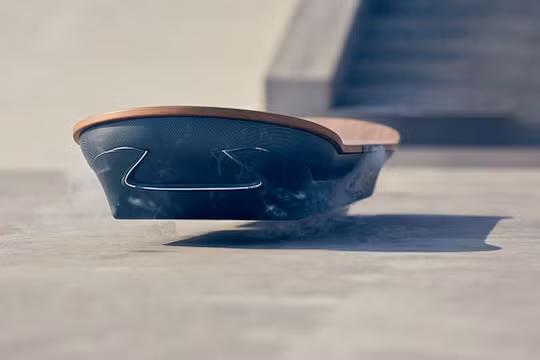 Ván trượt dùng công nghệ tàu hỏa siêu tốc hiệu Lexus