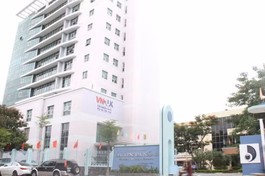 ĐH Đà Nẵng bế tắc khi xử lý giảng viên đi học nước ngoài đã hết thời gian nhưng không về nước - Ảnh: Đ.CƯỜNG