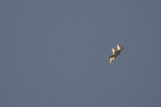 Không quân Nga không kích trên chiến trường Deir ez-Zor