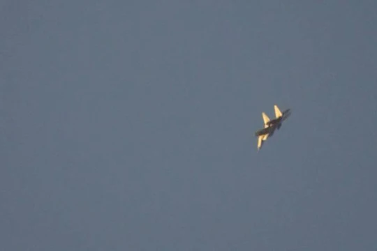 Không quân Nga không kích trên chiến trường Deir ez-Zor