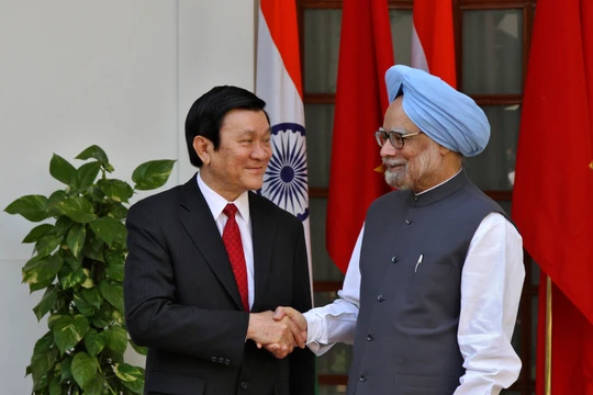 Việt Nam nhắm “siêu vũ khí”, nhờ Ấn Độ luyện tàu ngầm 