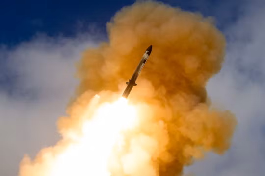 Tên lửa đánh chặn SM-3 BlockAII. Ảnh: Raytheon.