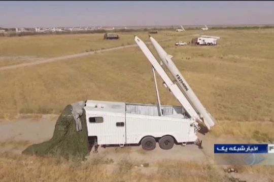 Vệ binh Cộng hòa Cách mạng Hồi giáo Iran phóng tên lửa tấn công người Kurd ở Iraq. Ảnh minh họa Masdar News.