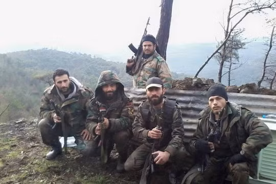 Các binh sĩ lực lượng NDF ở Latakia