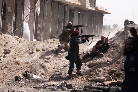 Lực lượng IS tấn công ở Deir ez Zor