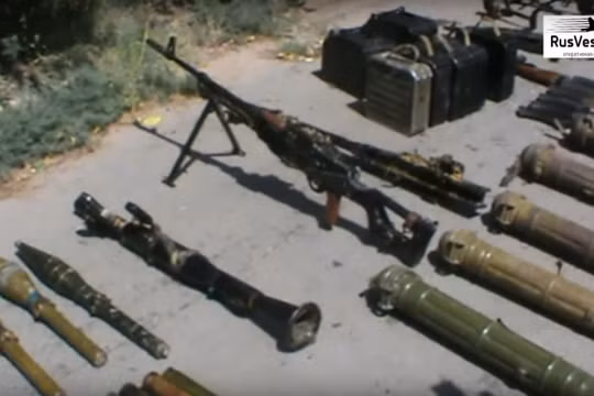 Vú khí tìm được ở khu vực Rastan, tỉnh Homs. Ảnh Video Rusvesna