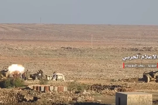 Lực lượng pháo binh quân đội Syria ở Sweida. Ảnh South Front