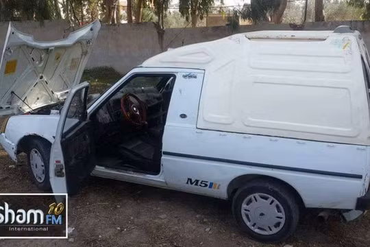 Xe đánh bom tự sát của phiến quân ở Latakia - ảnh video Sham-FM