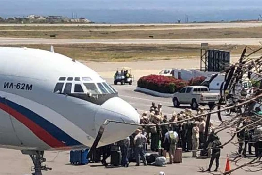 Lực lượng quân sự Nga đến Venezuela. Ảnh: Rusvesna.