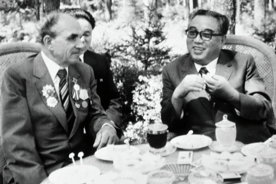 Chủ tịch Kim Nhật Thành và Yakov Novichenko