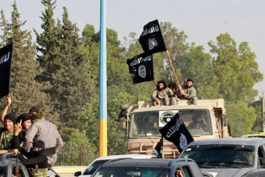 Các tay súng khủng bố IS trên chiến trường Syria, ảnh minh họa Masdar News