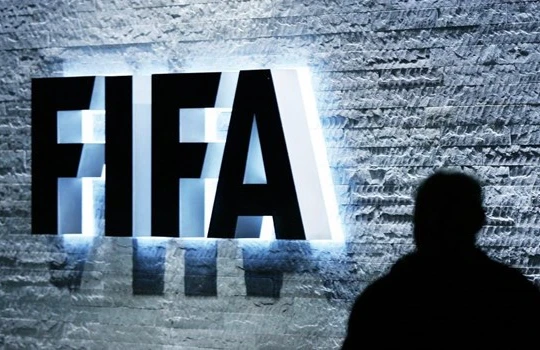 Interpol ra “thông báo đỏ” bắt sáu cựu quan chức FIFA