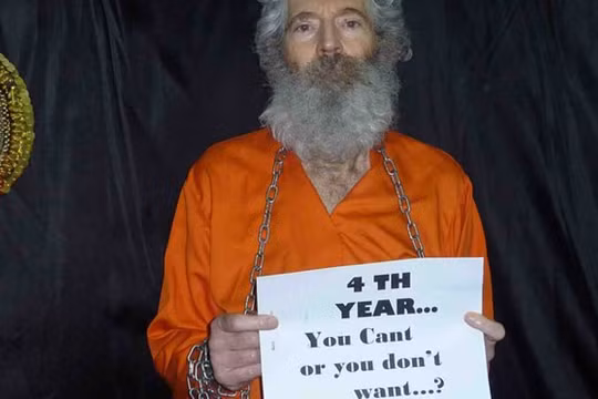 Cựu đặc vụ FBI, ông Robert Levinson đã biến mất bí ẩn khi tới Iran từ năm 2007. 