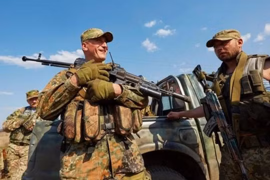 Quân chính phủ Ukraineở Lugansk