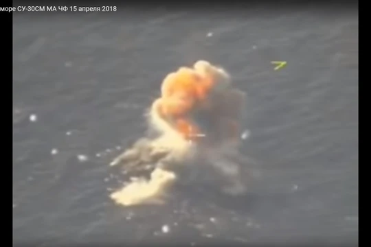 Không quân Nga hủy diệt khu trục hạm Syria - anh minh họa video bộ quốc phòng Nga