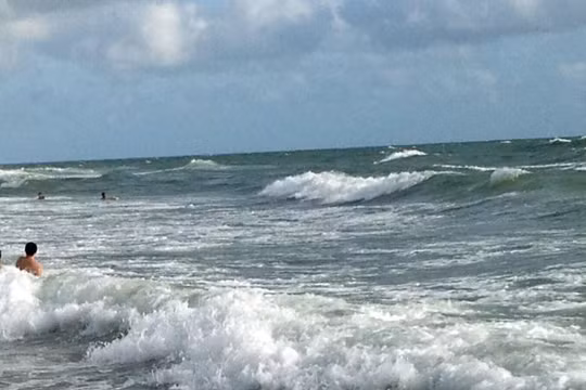 Chủ tịch phường tử vong khi cứu cháu bé bị đuối nước