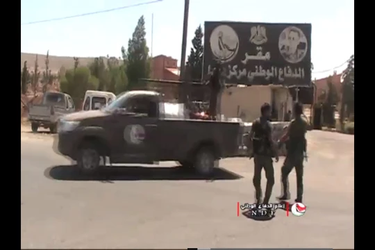 Lực lượng vũ trang địa phương NDF tiến về Al-Quneitra. Ảnh video