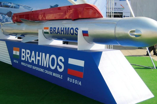 Nga - Ấn chuẩn bị xuất khẩu tên lửa BrahMos cho Việt Nam
