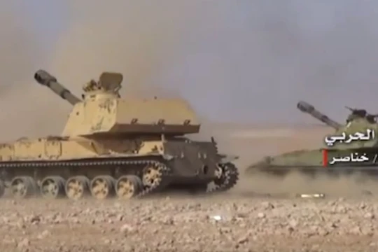 Quân đội Syria chiến đấu trên vùng nông thôn ngoại ô thành phố Aleppo