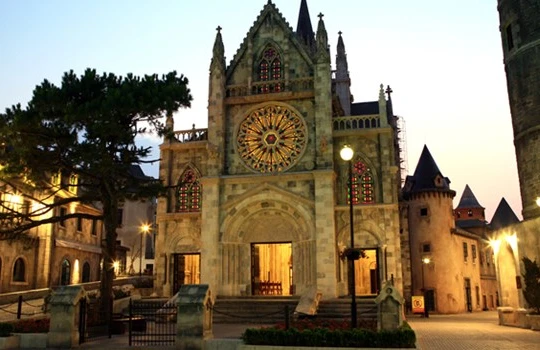 Một phần làng Pháp giai đoạn 1 ở đỉnh núi Bà Nà.