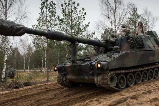 Pháo tự hành M109A5 của quân đội Latvia. Ảnh Military Ukraine. 