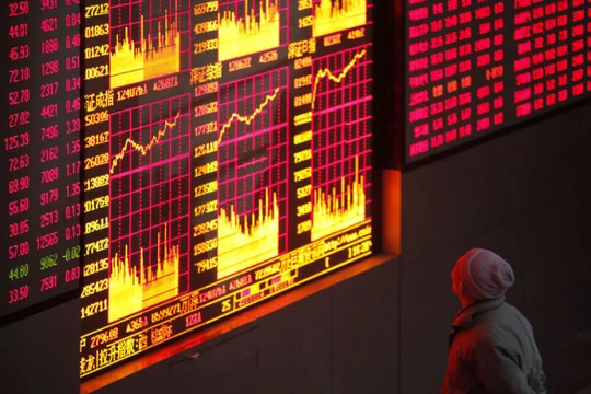 Chứng khoán Trung Quốc đỏ sàn