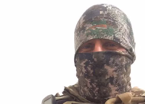 Video + photo của một cựu binh người Anh, chiến đấu trong hàng ngũ người Kurd chống IS