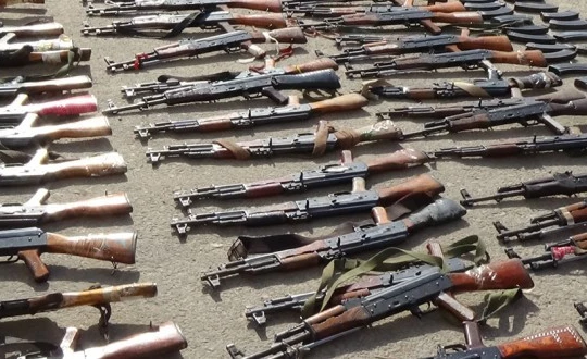 Phiến quân Syria ồ ạt đầu hàng, nộp vũ khí ở tỉnh Deraa