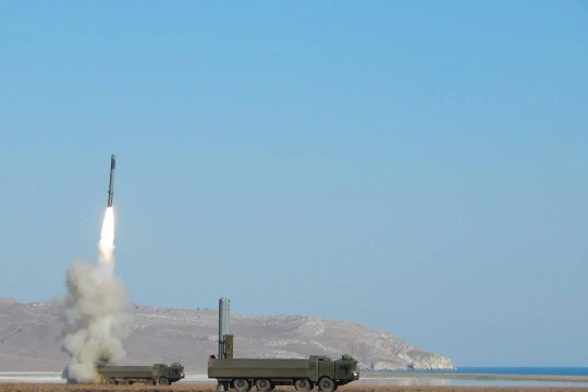 Phóng tên lửa chống chiến hạm nổi Bastion ở Syria