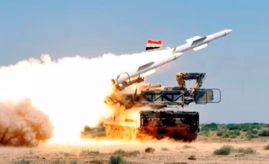 Tên lửa ơhong không Syria phóng đạn - ảnh minh họa Muraélon