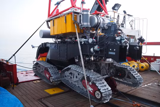 Thiết bị thu gom khoáng thạch thủy lực Apollo 2. Ảnh E&T