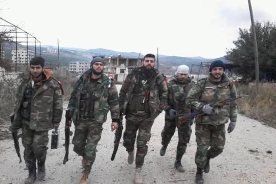 các binh sĩ quân đội Syria ở Latakia