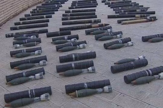 Đạn súng cối 81 mm và rockets thu giữ được có nguồn gốc từ Pháp