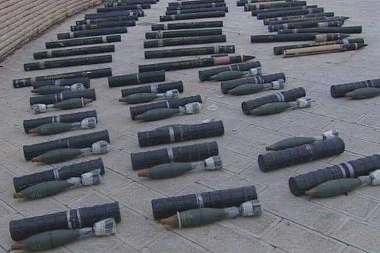 Đạn súng cối 81 mm và rockets thu giữ được có nguồn gốc từ Pháp