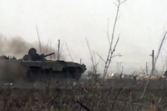 Xe tăng, thiết giáp quân đội Syria chiến đấu ở Đông Ghouta