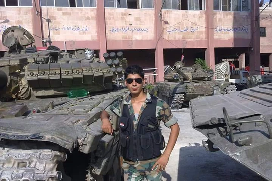 Xe tăng T-72AB quân đội Syria trong xưởng sửa chữa, phục hồi