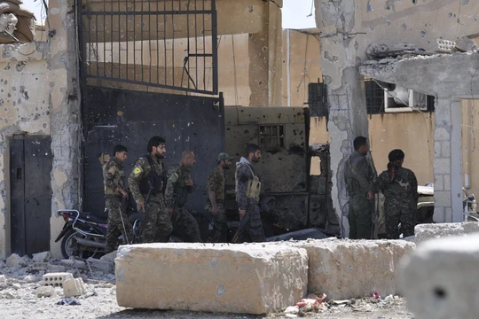 IS tấn công khủng bố lực lượng dân quân người Kurd, 15 binh sĩ thiệt mạng