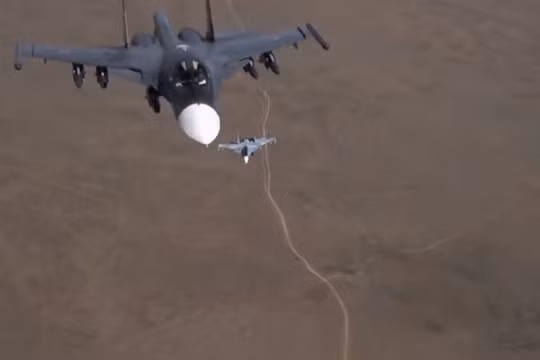 Máy bay Su-34 tuần tra trên không phận Syria. Ảnh minh họa video Bộ Quốc phòng Nga