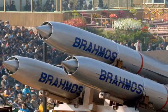 Khám phá bí mật tên lửa hành trình siêu thanh “BrahMos” của Ấn Độ