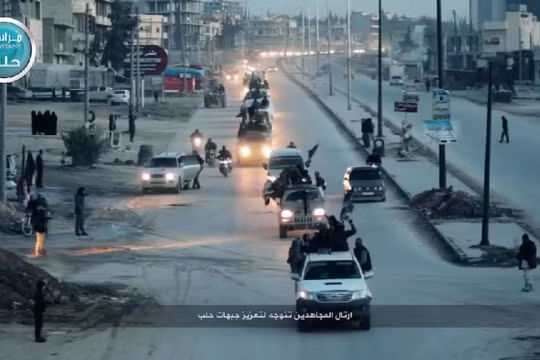 Đoàn xe của tổ chức Hồi giáo cực đoan Al- Nusra