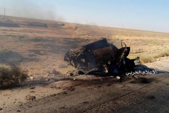 Xe VBIED bị bắn tan trên đường quốc lộ Salamiyah-Ithriyah