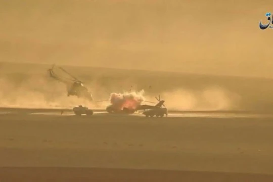 Cứu hộ kíp lái chiếc trực thăng Mi-8 Nga