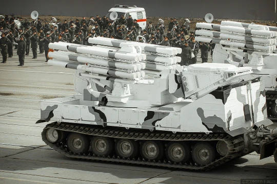 Tổ hợp pháo - tên lửa phòng không Pantsir - SA Bắc Cực