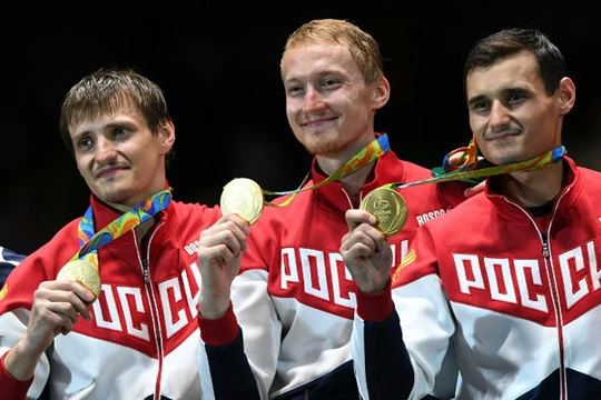 Những huy chương vàng đội tuyển đấu kiếm Nga