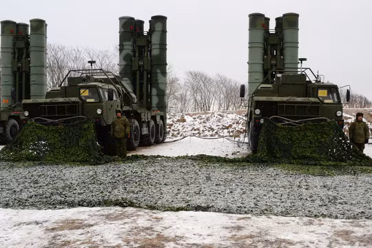 Tổ hợp tên lửa phòng không tầm xa S-500 đang phát triển. Ảnh minh họa: Russian Gazeta.