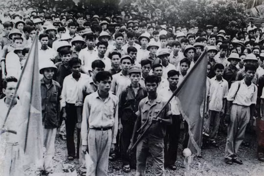 Từ năm 1970 đến 1972, theo lệnh tổng động viên, hàng nghìn sinh viên các trường đại học lên đường nhập ngũ, bổ sung lực lượng chiến đấu cho chiến trường.