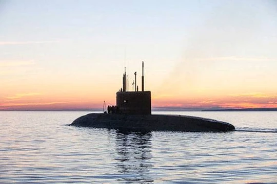 Tàu ngâm lớp Kilo 636.3 trên biển Địa Trung Hải - ảnh South Front